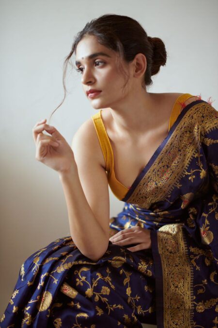 SOFT LICHI SILK CLOTH WITH ORIGINAL GOLD ZARI